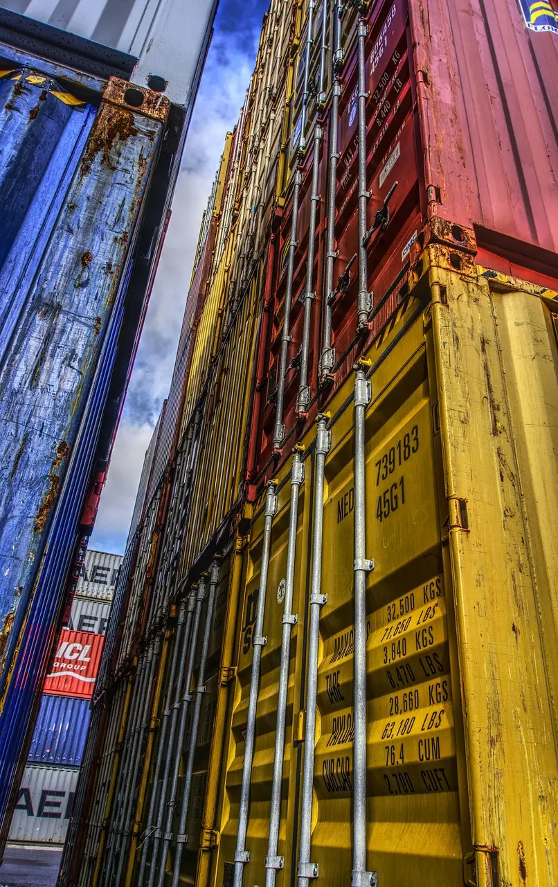 Shipping container supplier USA